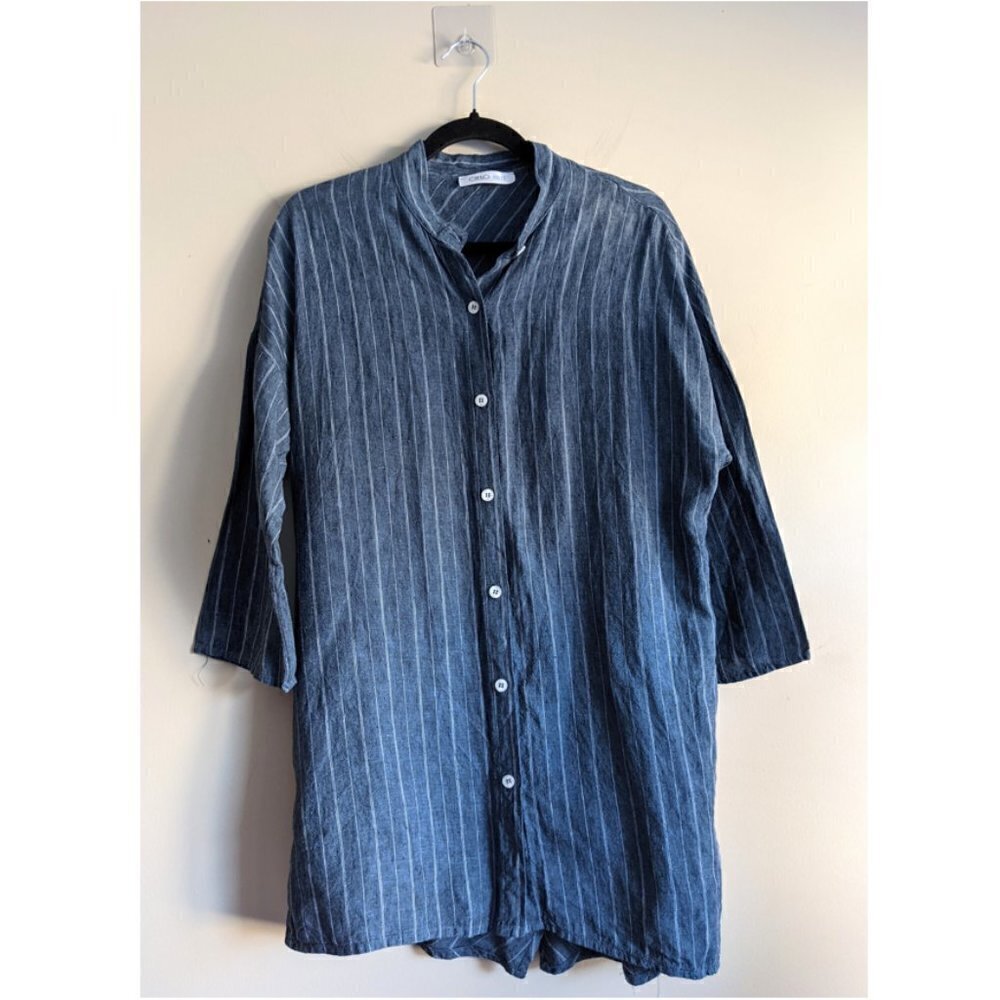 19. Cleio Bleu striped collarless open back top
